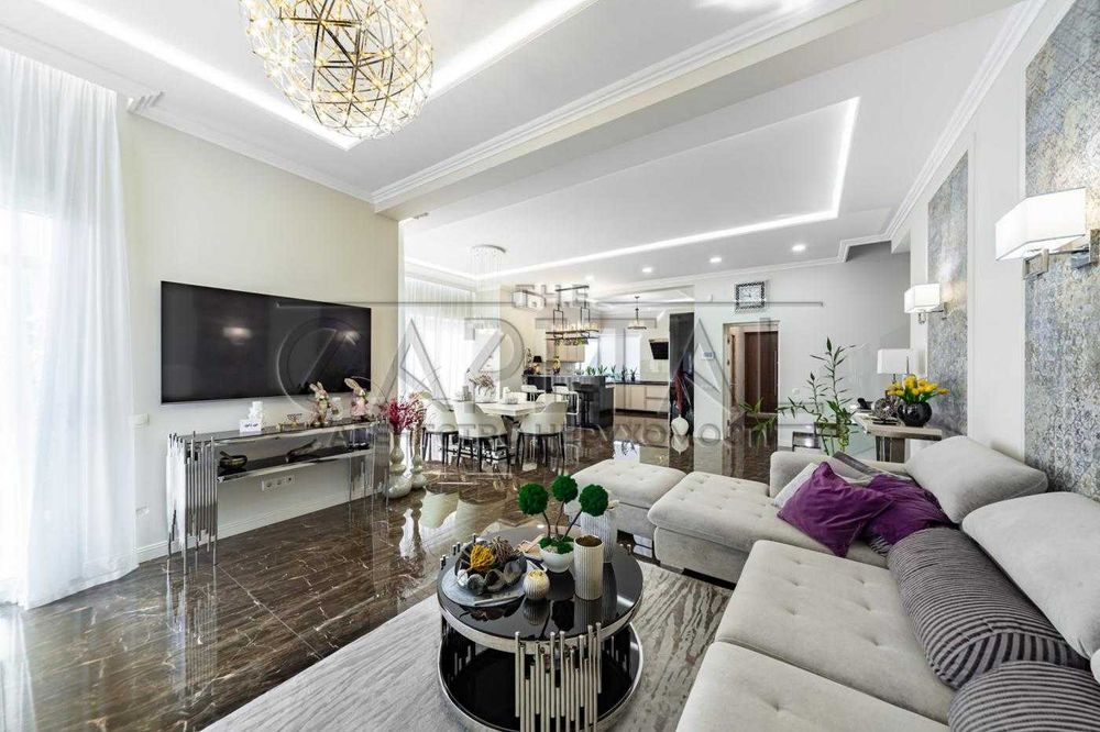 Престижний будинок в Крюківщіні 400м2, гараж та басейн