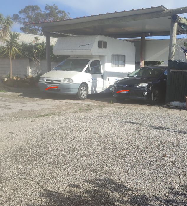 Lugar para barcos ou autocaravana