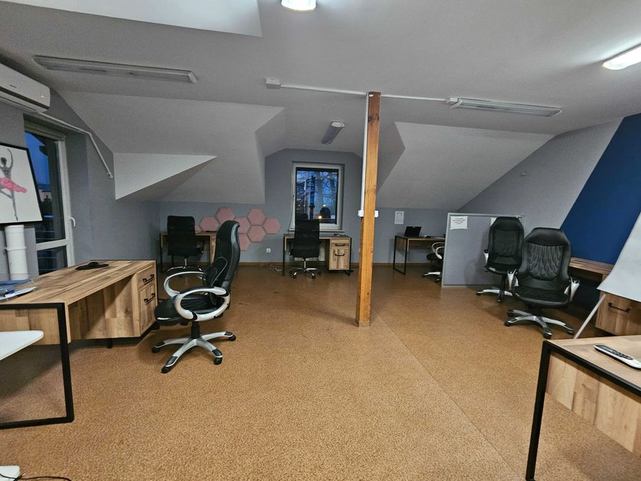 Atrakcyjny lokal 130 m² w Centrum – Sala szkoleniowa, Parking, Klimatyzacja
