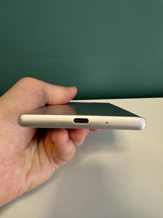 Sony Xperia XZ1 4/64gb