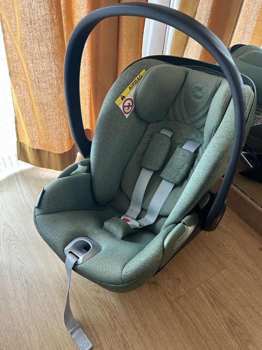 Ovo Cybex Cloud T com redutor, capa e adaptadores