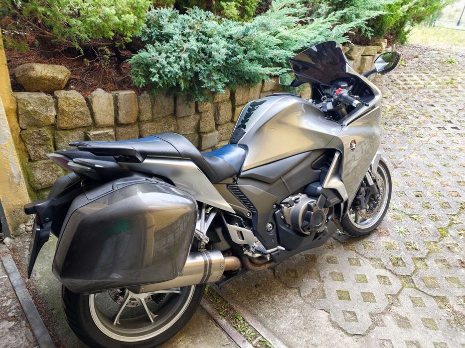 VFR 1200 FD uszkodzony silnik