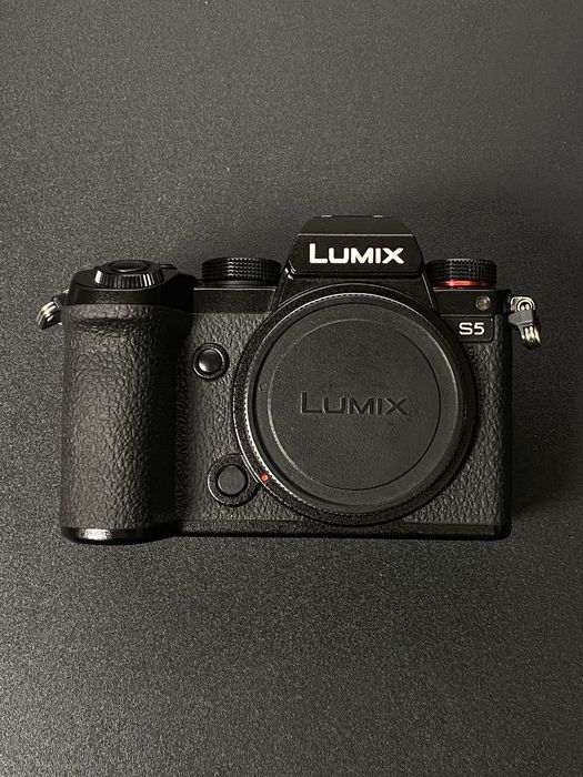Panasonic lumix s5 Body