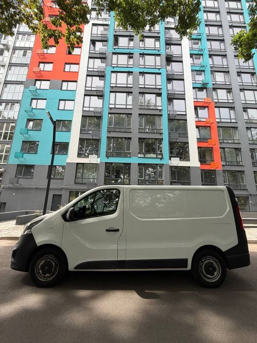 OPEL VIVARO вантажний, коротка база