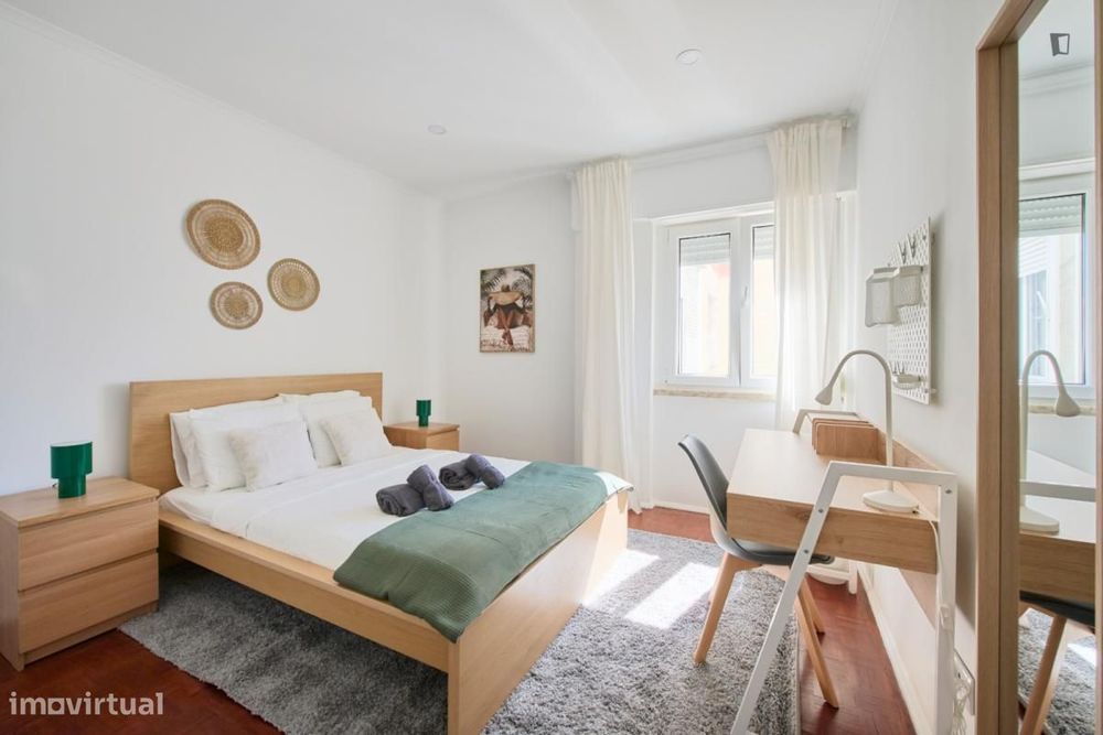 Quarto - localizado em Benfica Lisbon