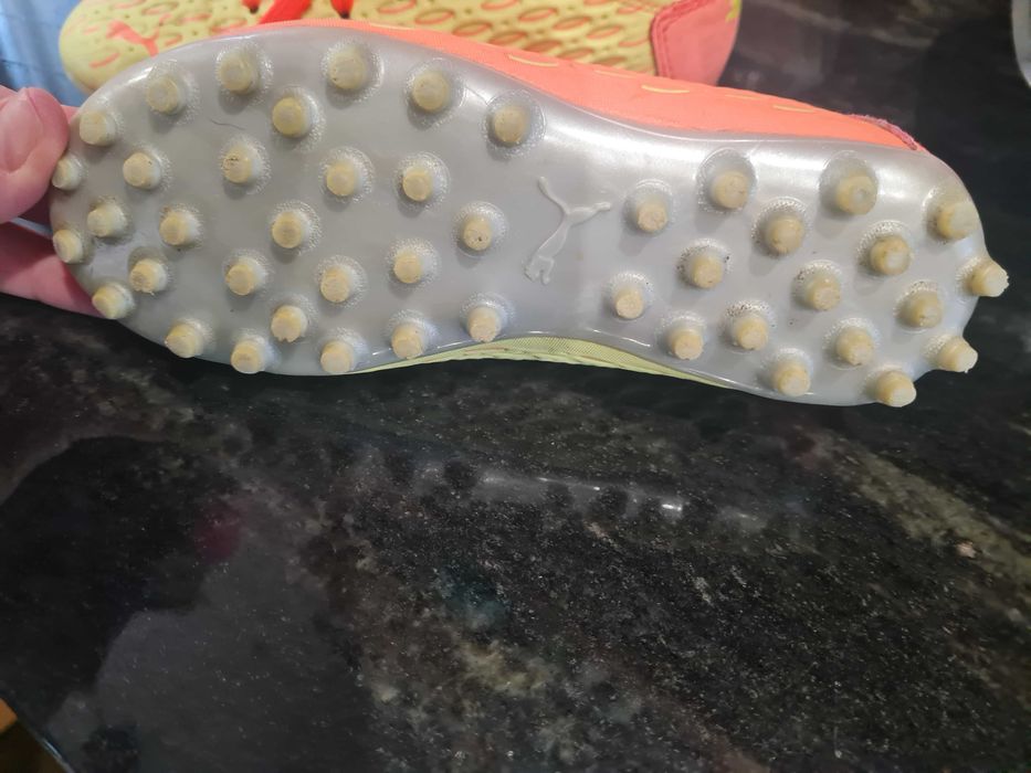 Korki na trawe puma futuro rozmiar 29 dziecko