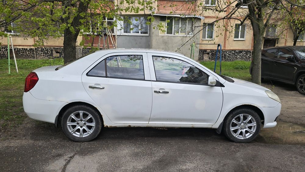 Автомобіль Geely MK