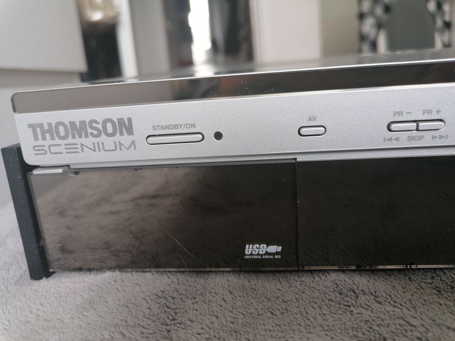 Thomson DTH 8000EB