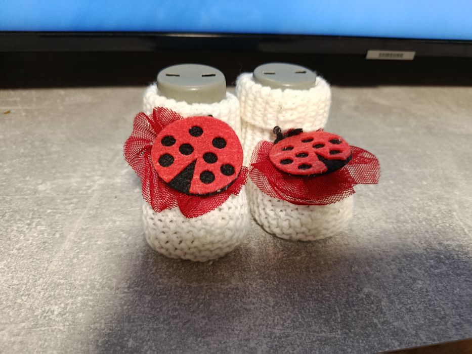 Дитячі в'язанні черевички