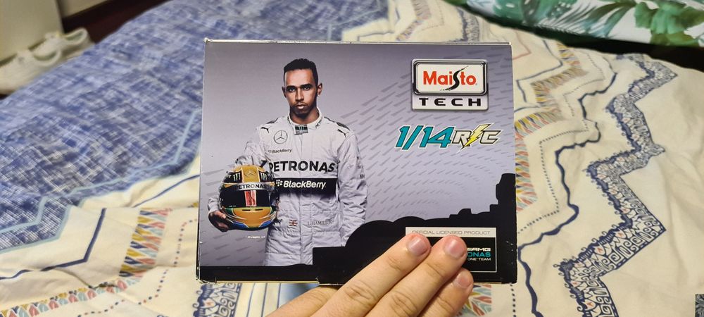 maisto carro  telecomendado mercedes amg petronas f1 w05 hybrid