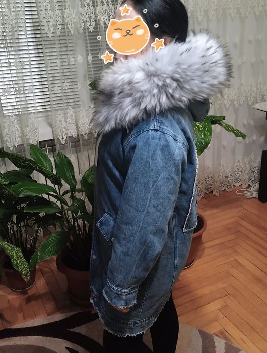 Жіноча джинсова парка на теплому хутрі