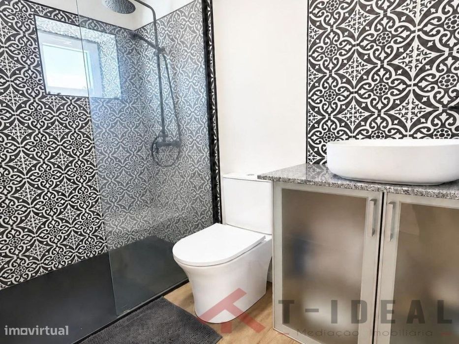 Moradia T3 Remodelada + T1 Independente no concelho da Lourinhã