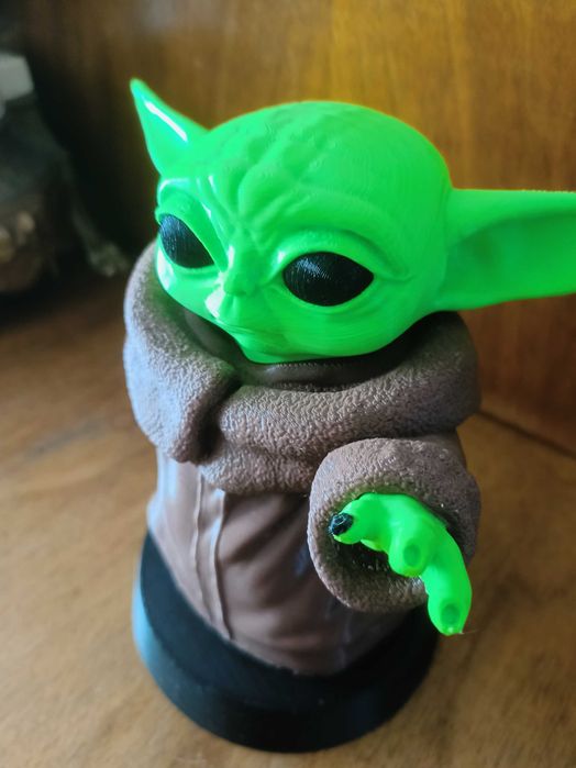 Figurka baby Yoda druk 3d- 16 cm