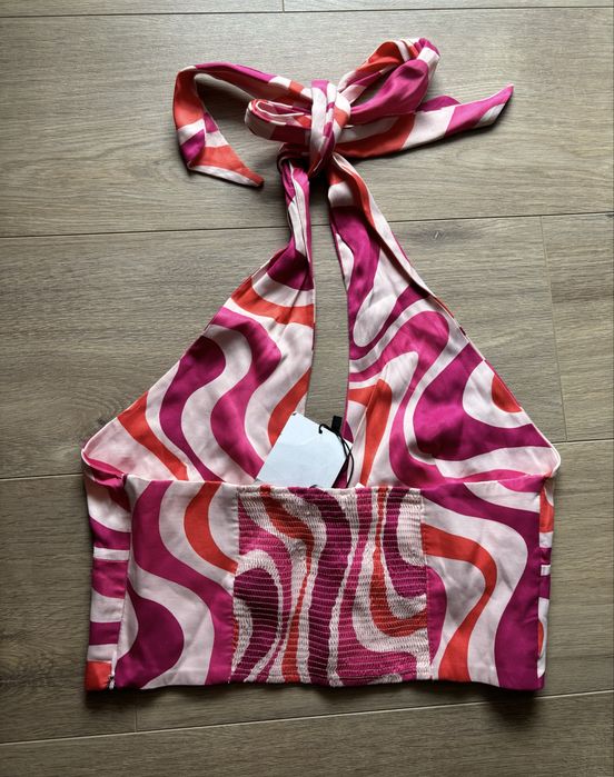 Topy z dekoltem halter z wiskozy Zara