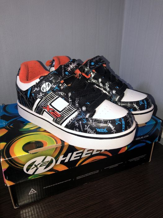 Продам новые Heelys 34 р