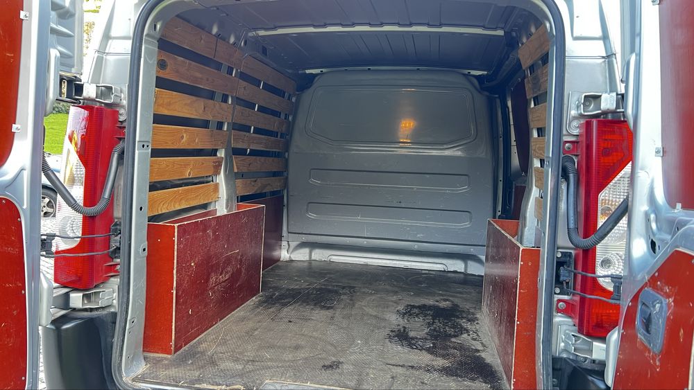 Peugout Expert 2.0 Hdi 130Cv L1 ( 3 Lugares ) VENDIDA )