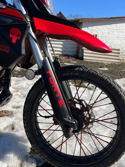 Продам  мотоцикл Forte Cross 300