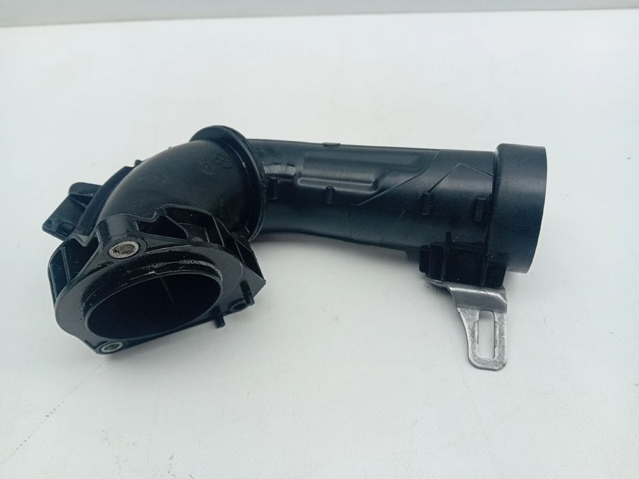 Tubo do intercooler AUDI Q8 (4MN)