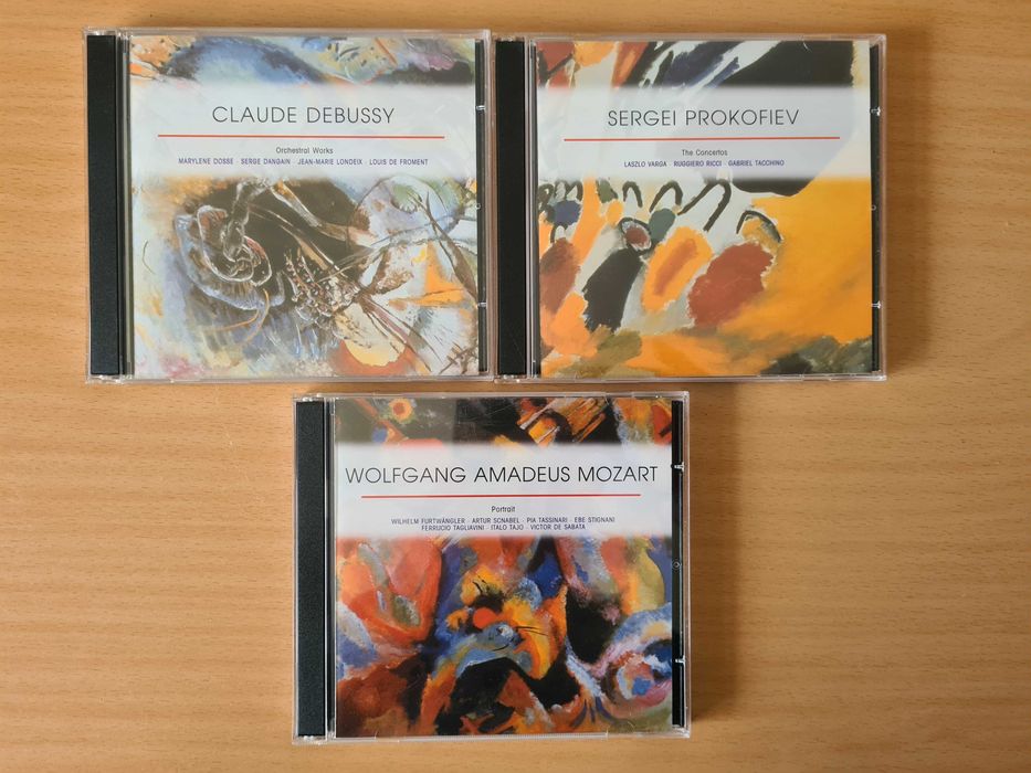 9 CDs audio em três packs com música de Debussy, Prokofiev e Mozart