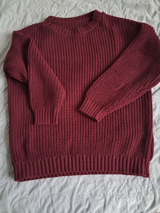 Светер жіночий..