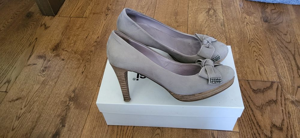 Buty Szare Gino Rossi  roz38 nubuk