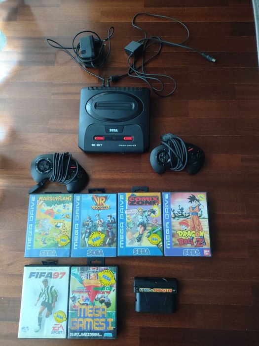 Vendo consola mega Drive II completa + 7 jogos + 2 comandos