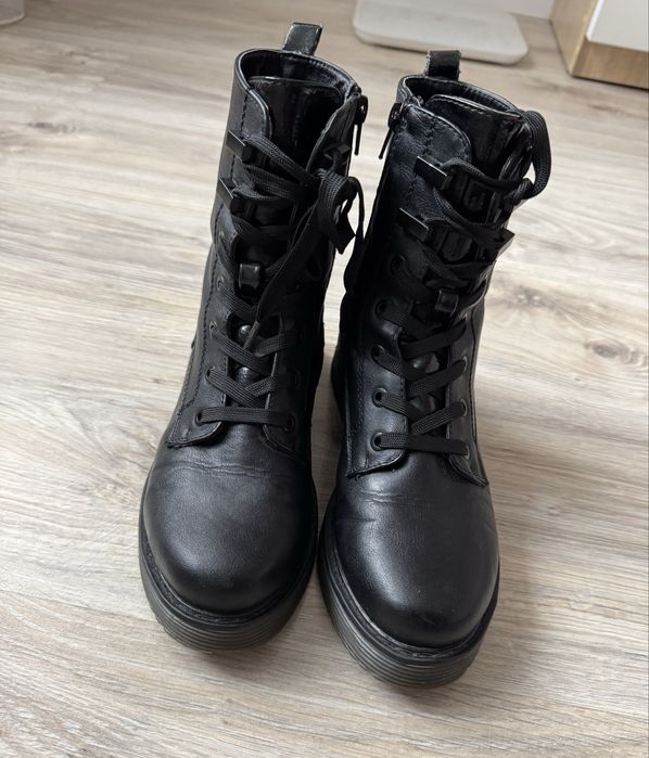 Черевики ботинки Bugatti 37 розмір осінь-зима