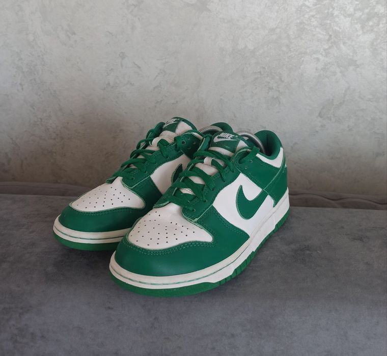 Жіночі Кросівки Nike Dunk Retro Oригінал Натуральна шкіра Розмір 40-25см