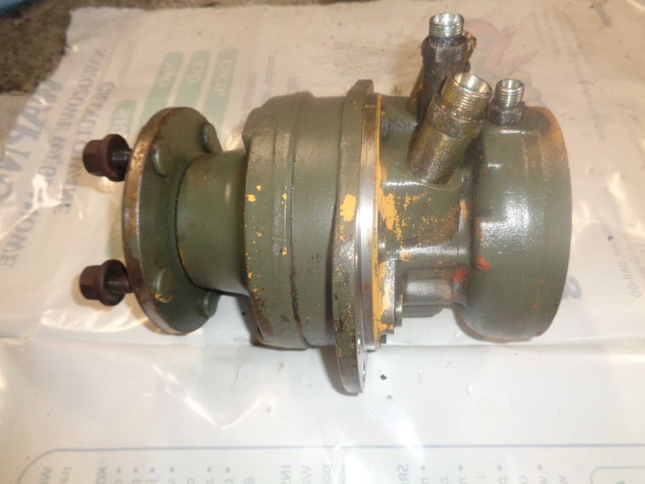 Hydromotor hydrauliczny silnik jazdy POCLAIN Hydraulics MS02-8-124