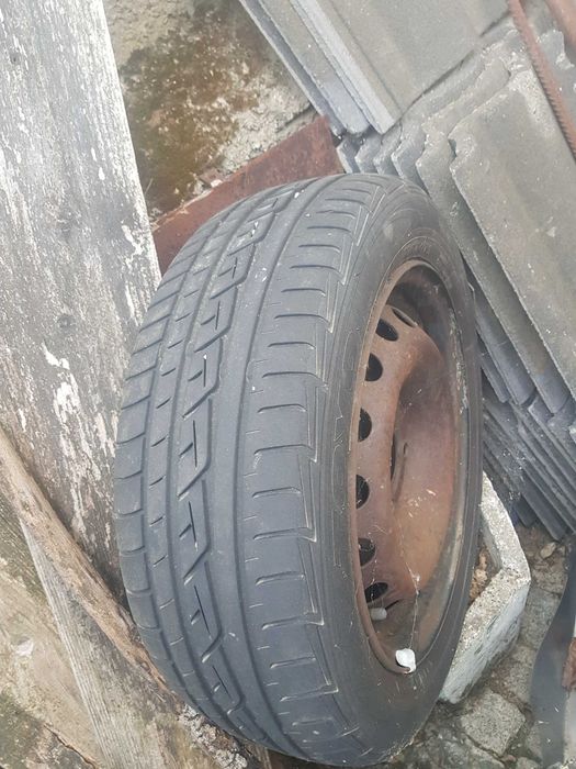 Jantes e pneus Renault Clio 2004
