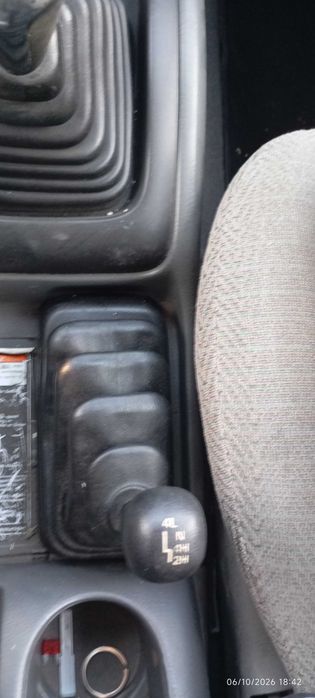 Vendo ou troco Suzuki grand Vitara por carro ou jippe automático foto 5