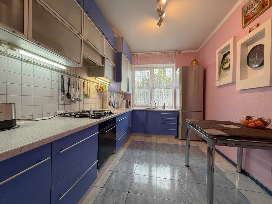 Продам чудовий будинок в Боянівці, всього 15 км від Рівного.