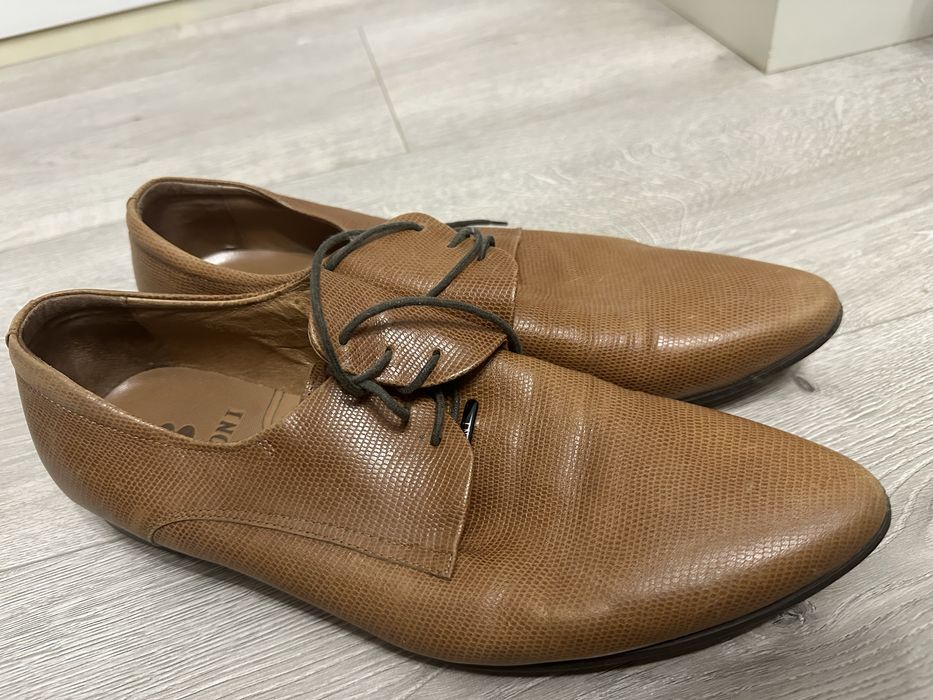 Продам туфлі