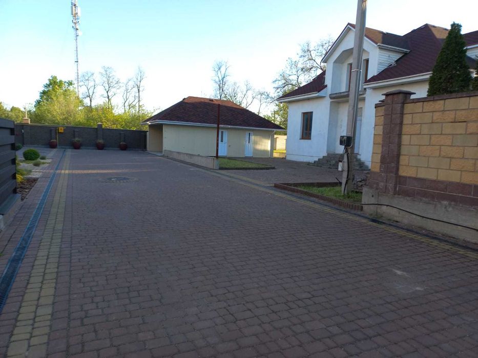 Продається енергоефективний котедж площею 263 кв.м.