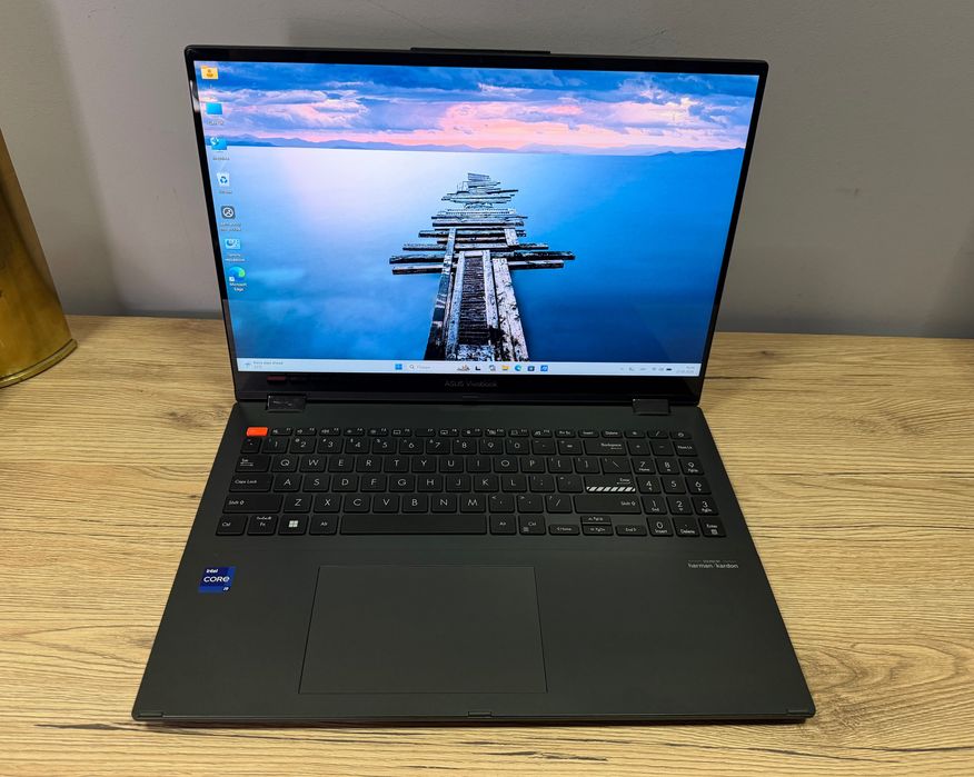 Asus Vivobook S16 FLIP i9 13900H/16 Ram/ 1TB/ FHD+ Touch Screen