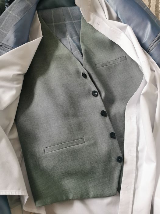 Garnitur męski w kratę z dodatkami rozmiar L