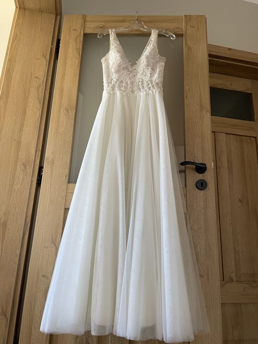 Suknia ślubna / rozmiar 36 / wesele