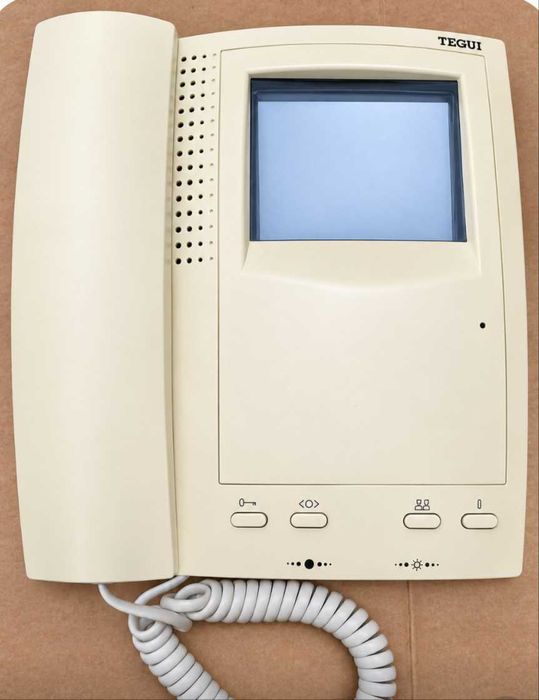 Vídeo Porteiro TEGUI, com monitor interior, telefone adicional, placa exterior com câmara e fonte de alimentação