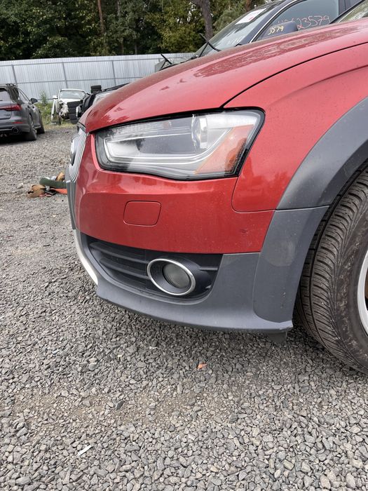 Передок комплектний Audi A4 B8 allroad 12-16 бампер фари крила капот