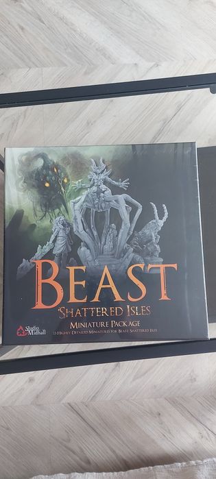 Bestia rozbite wyspy figurki