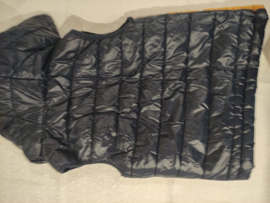 Colete menino com capuz