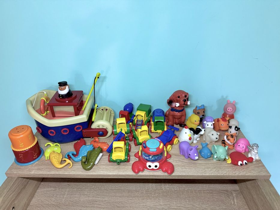 Fisher price little people chicco smoby little tikes zuru pets alive kiddismart lego duplo battat розвиваючі іграшки