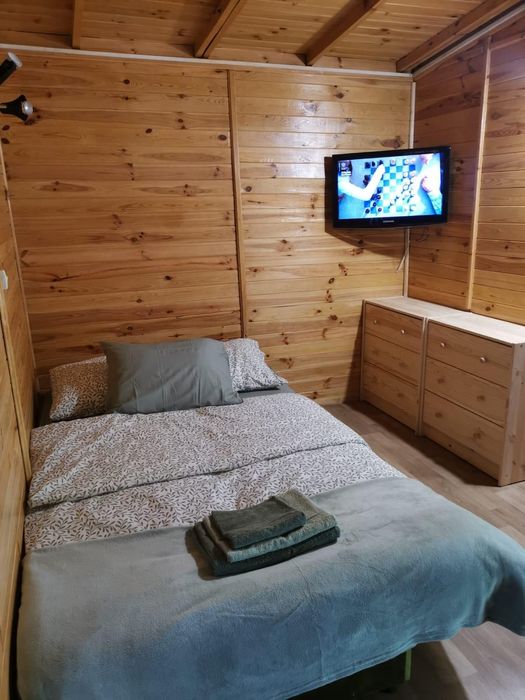 Sosnowy zakątek - domek na wynajem w pobliżu jeziora