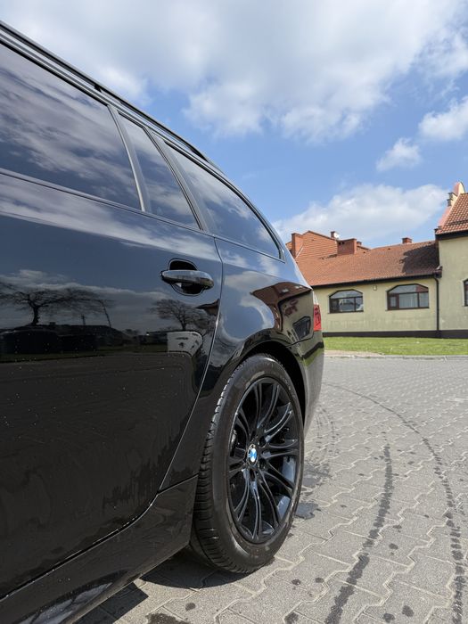 BMW E61 525D.