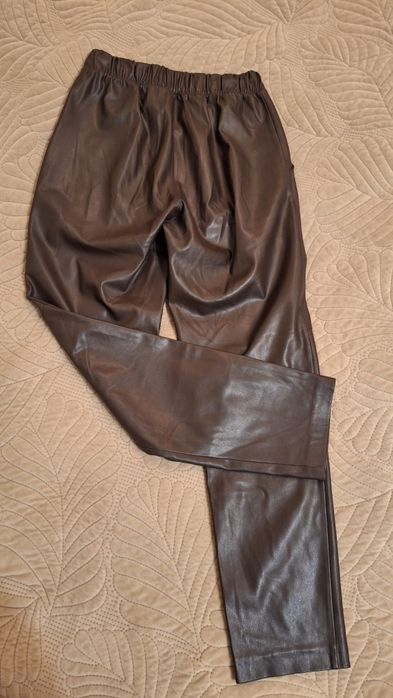 Штани з екошкіри. Розмір S
