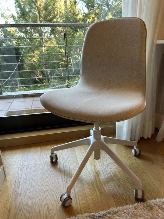 Cadeira de Escritório IKEA LÅNGFJÄLLET (Bege/Branco)