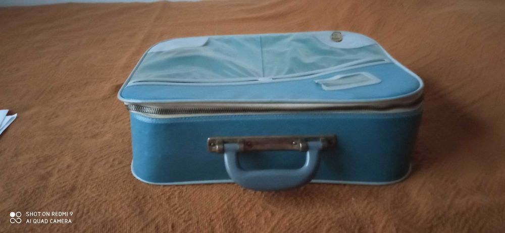 neseser z czasow PRL