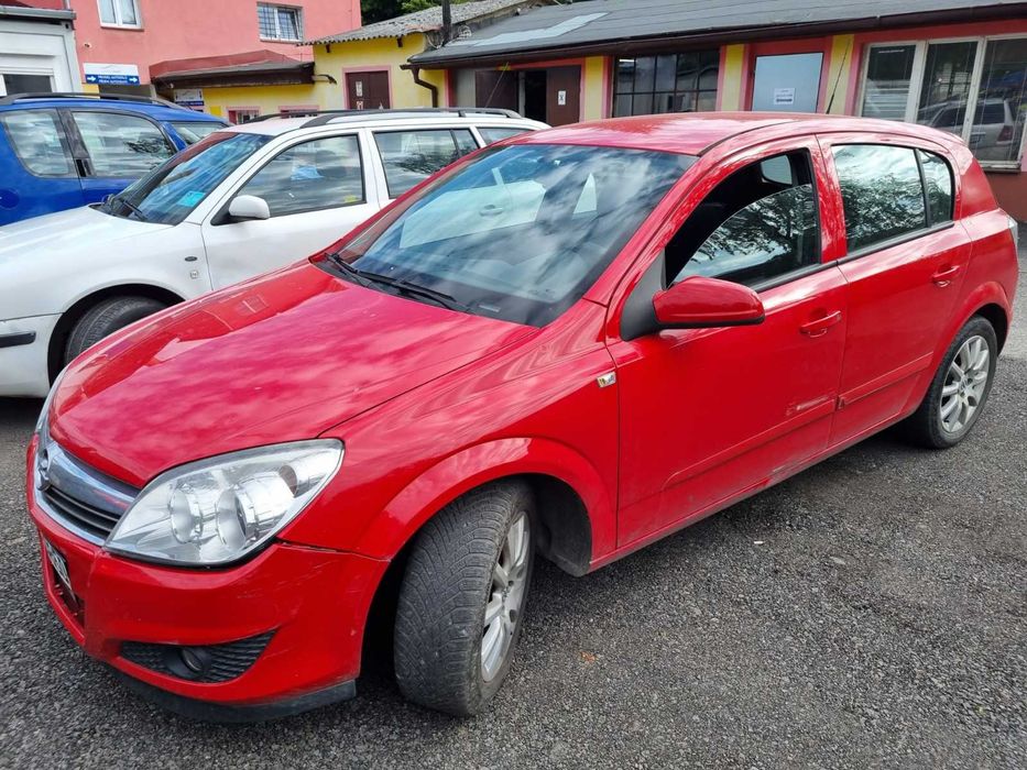 Opel Astra H 1.6i. 1.7-19 Двері Бампер ЕГУР рульову рейку, балку, фари