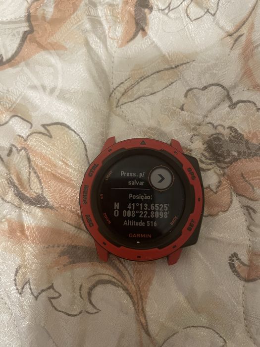 Garmin instinct red flame
