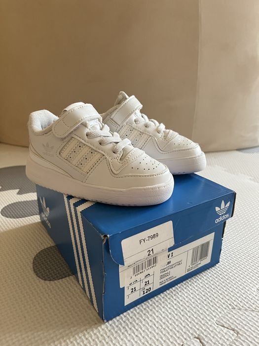 Кросівки Adidas originals